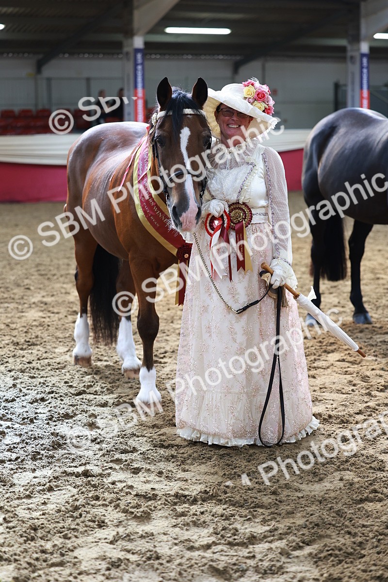 SBM_12137 - Class 103 - IH Costume