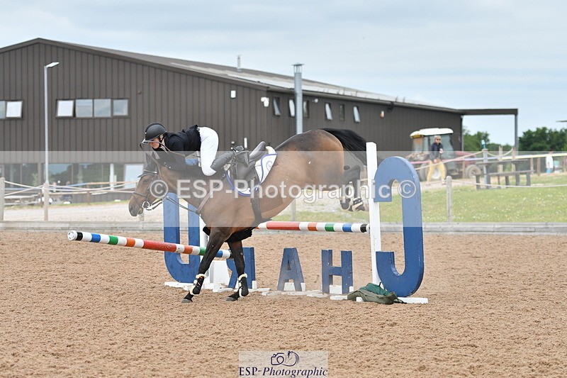 240609A-141508-06084 - Cls 19 Snr Foxhunter and 1.20m Open