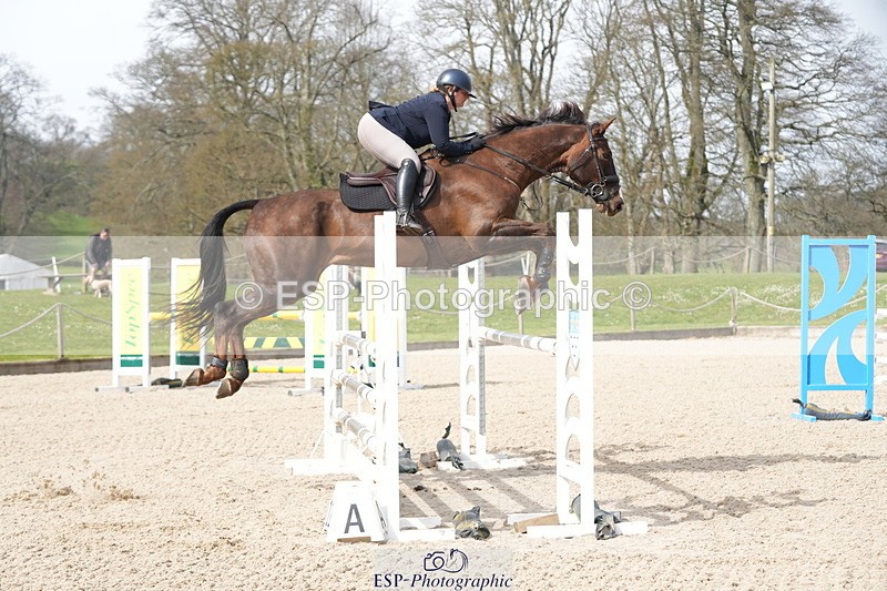 260322A-125532-01748 - 12 Newcomers 1m 10 Open