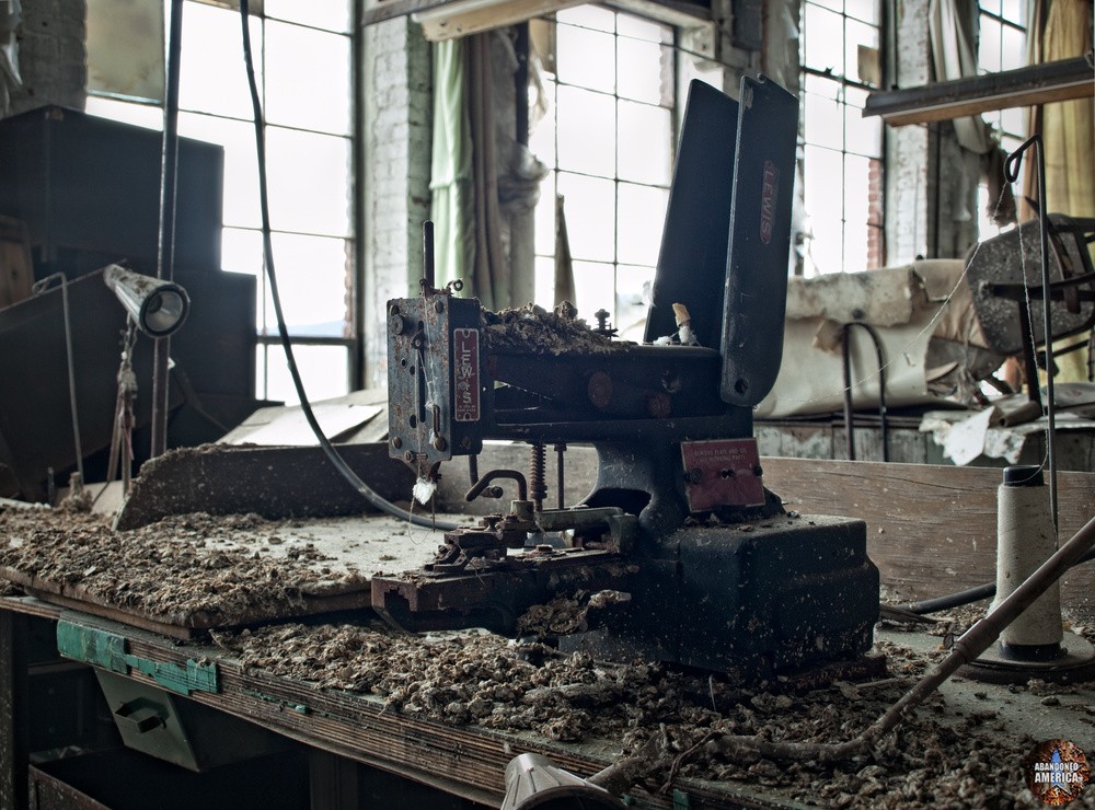 Children's Clothing Factory - Matthew Christopher Murray's Abandoned America