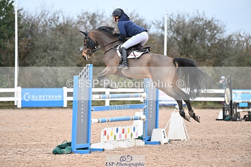 241206-140149-01039 - Cls 6 Foxhunter and 1.20m Open