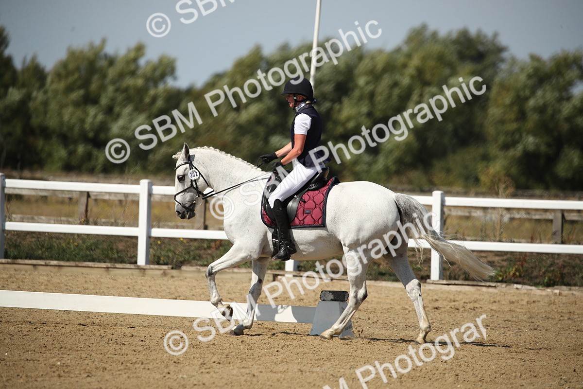 SBM_004249 - Class 11 - Novice 5 - 10.24-11.20