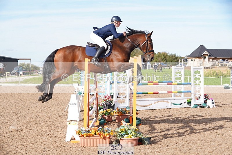 241005A-154404-05089 - SAT Cls 12 Snr Fox & 1.20m Open