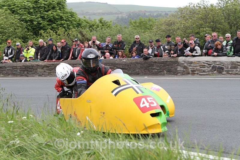  - Sidecar Race 1