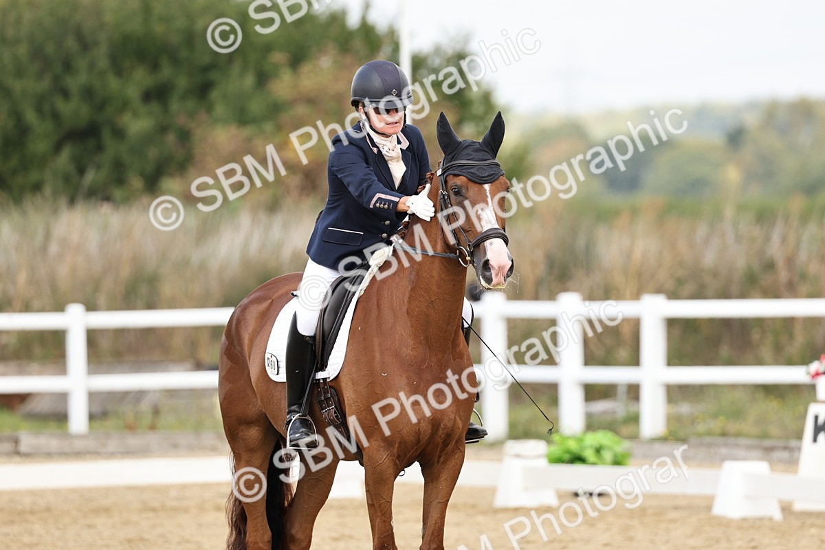SBM_018254 - Class 16 - Novice 5 - 11.12-12.01