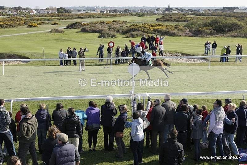 Race 5 9 - Gsy Race Finish Line 03/05/10