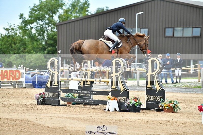 230720A-145321-03597 - Cls 9, 2 Star Big 1.40m Start to break