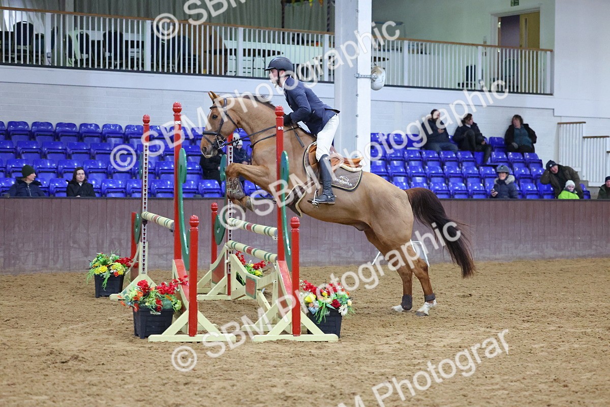 1I0A5026 - Class 9 - Senior Newcomers/ 1.10m Open