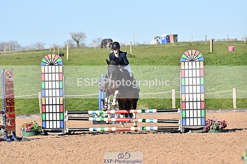 250401-170520-00258 - 70cm classes