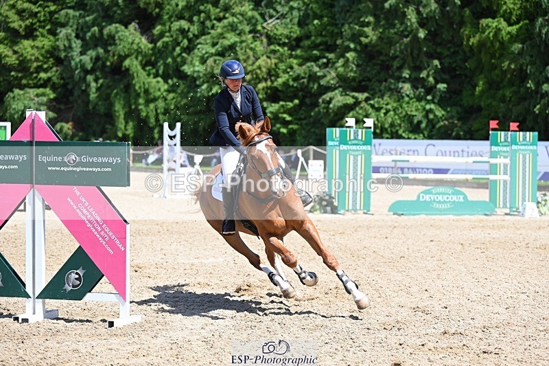 240525-125403-15106 - 411-NEFFECT_S-Kat_Raybould