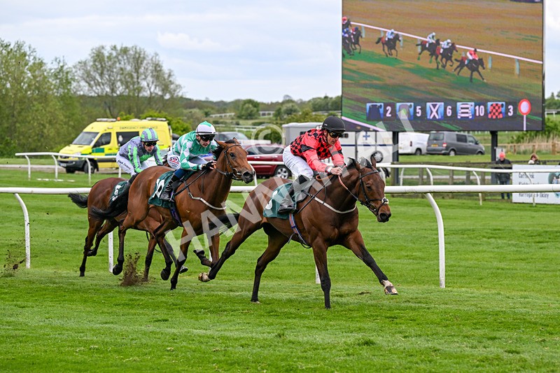 110526-Race 2-Zarvali-0442 - Race 2 3.00pm Racing Welfare Supporting Mental Health Awareness Restricted Novice Stakes