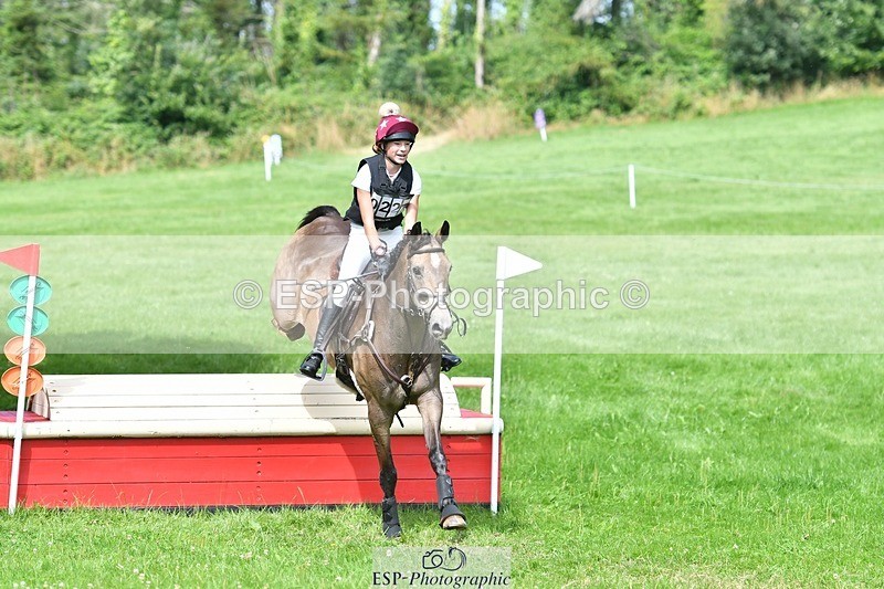 240803-151956-08145 - 227-Neve_Webber-MR_BUZZ