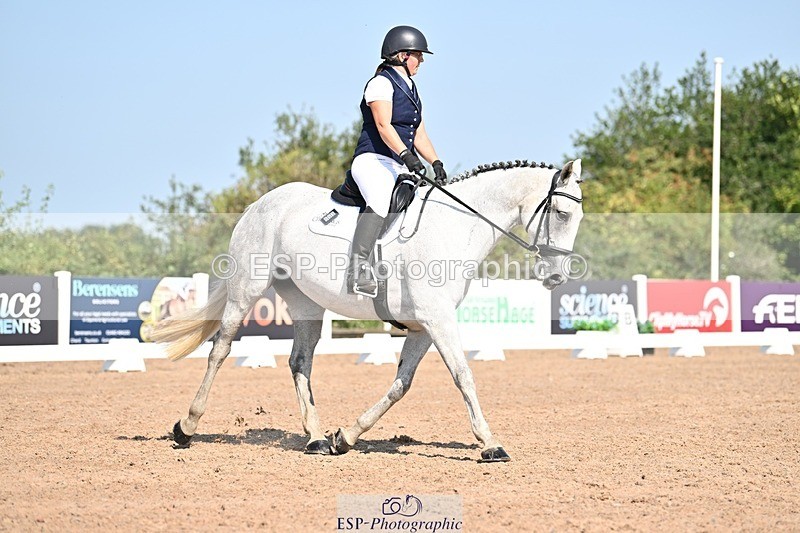 250816-103741-03158 - 099-Essie.BarkerBloody.Nora