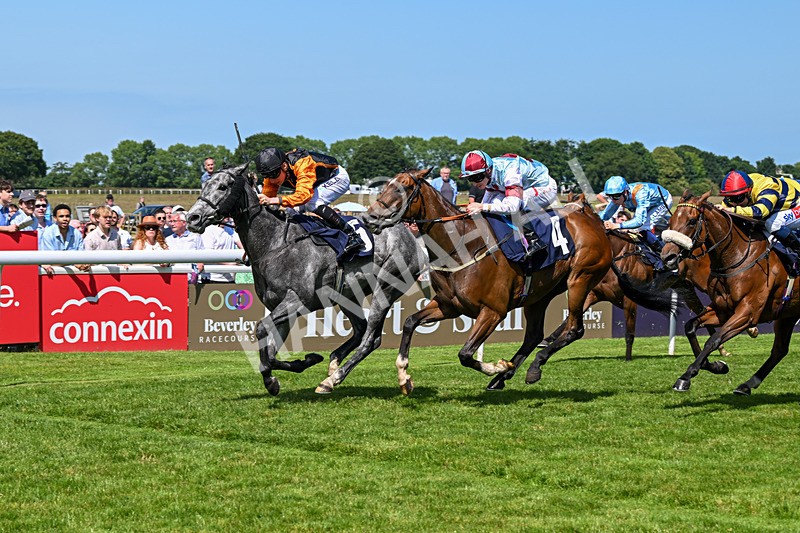 250624-Race 3-Island Native-5424 - Race 3