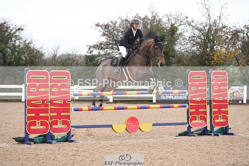 251107-131613-01114 - Cls 6 Foxhunter and 1.20m Open