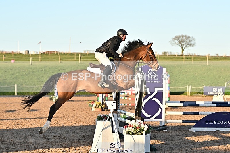 250401-185556-00832 - 90cm Classes