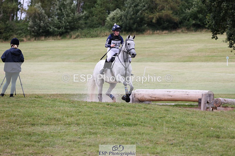 240825X-143212-34678 - 80cm XC 14.30 to 15.30