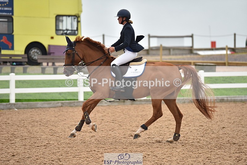 231011A-142144-00697 - Cls 5 Foxhunter & 1.20m Open