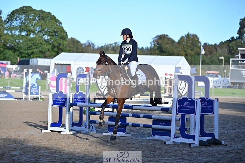 241027-093024-16018 - 390-Pippa.Howell-Phippard-NO.LIMIT.II