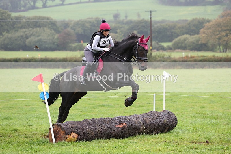 1X9A1767 - Class 2: 70cm: Log