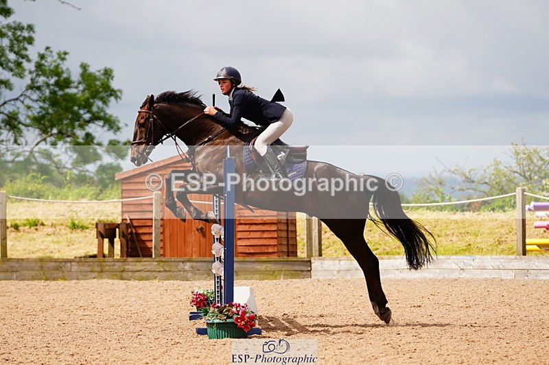 240526A-105246-07666 - Cls 26 Chard Equ 1.05m and 1.10m Grand Prix