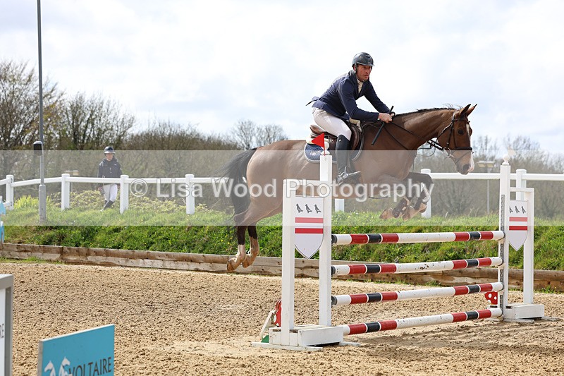 3E7A1981 - Class 7: Senior Newcomers/1.10m open