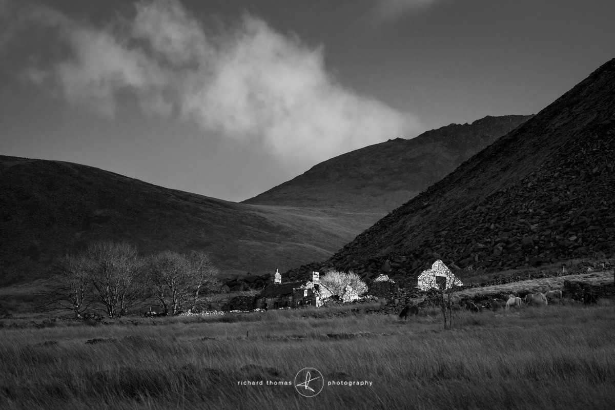 Adeiladau fferm Eryri - Built