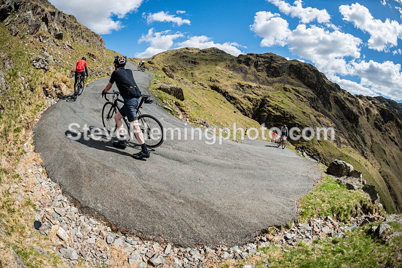 143215 - Hardknott Hairpin 14.00 - 15.00