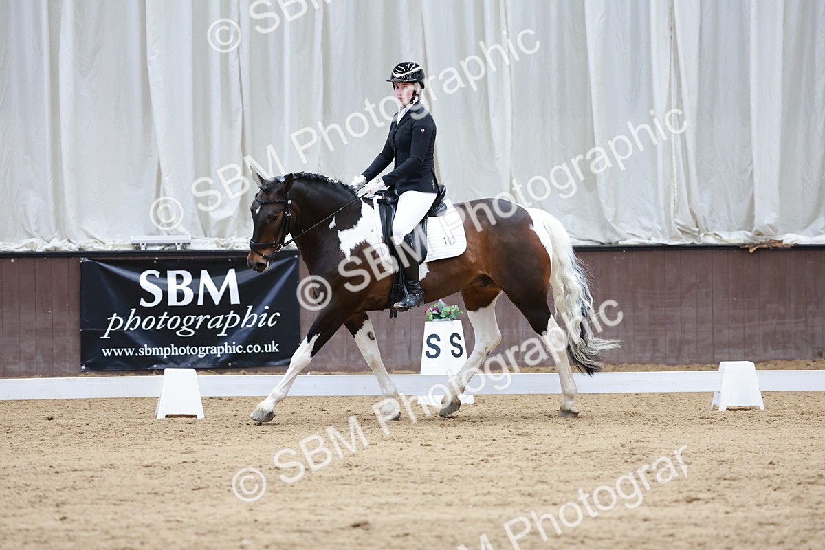 SBM_008810 - Class 6b - Novice 6 - 11.02-12.19