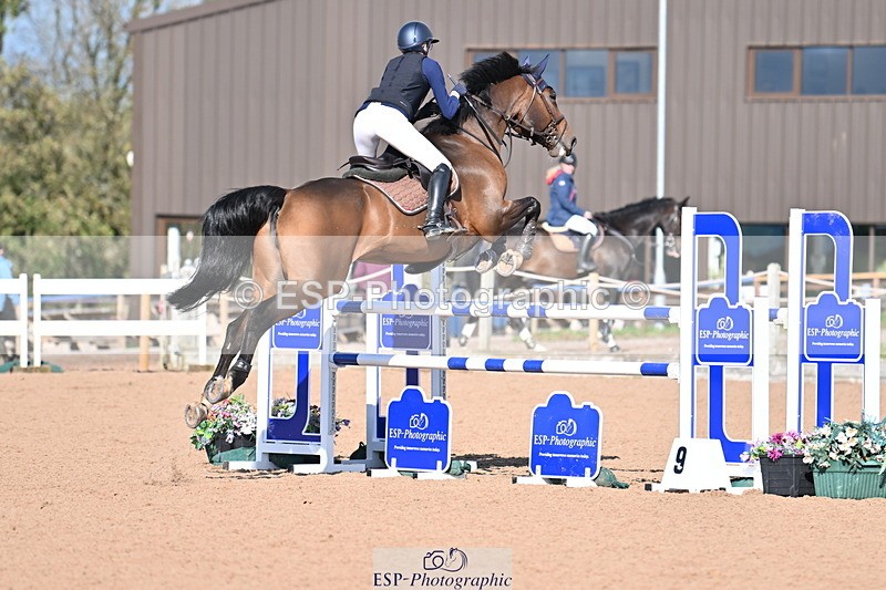 231014A-115044-04510 - Cls 18 Newcomers & 1.10m Open