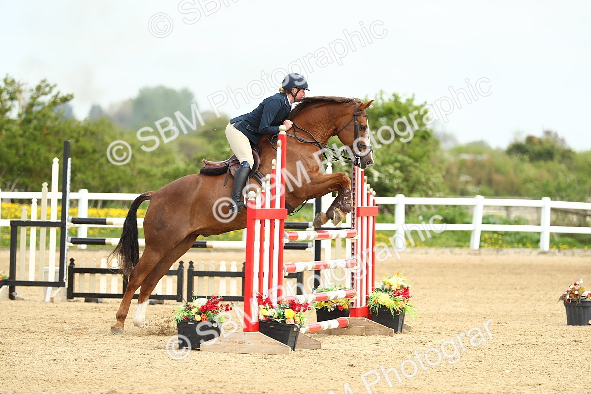 SBM_001108 - Class 4 - Senior Newcomers 1.10m