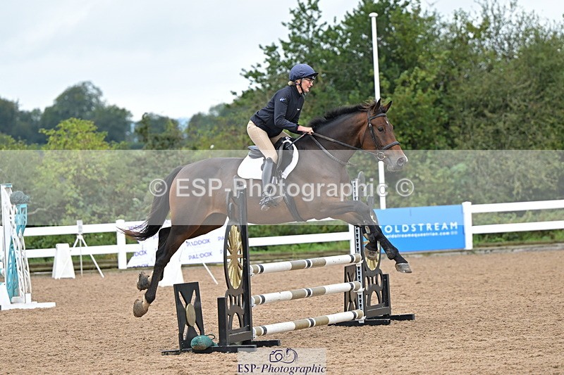 240925A-105856-00171 - Cls 1 British Novice and 90cm Open