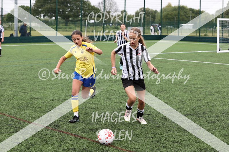 1DX32390 - Sat 6th U12 Girls