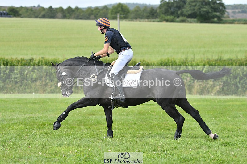 240804-155158-17779 - 616-Max_Forster-HEVANS_ROYAL_REVOLUTION