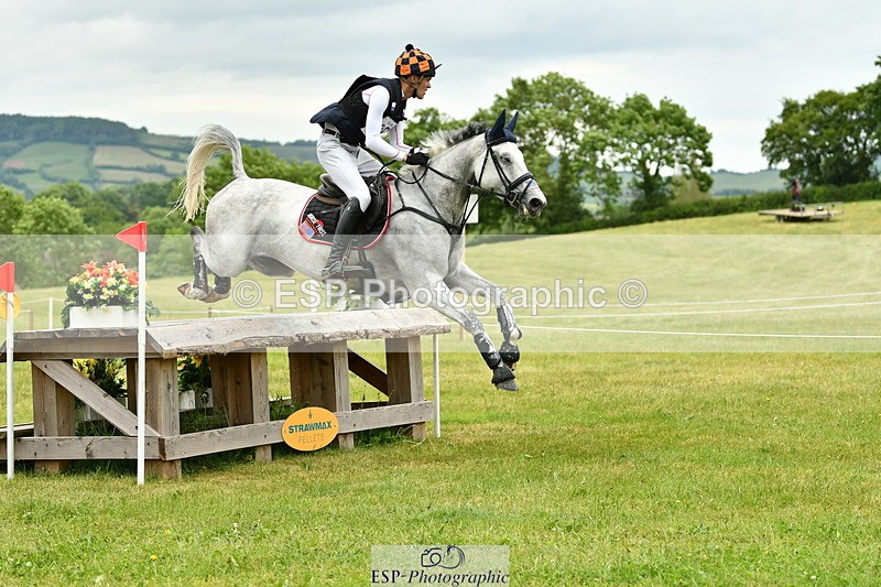 250524A-142330-13708 - C-206-Rowan.Laird-ROYAL.MINT