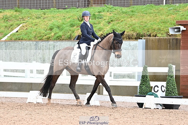 240218A-101801-05478 - 119-Shona.Mclauchlan-Diamond.Darco