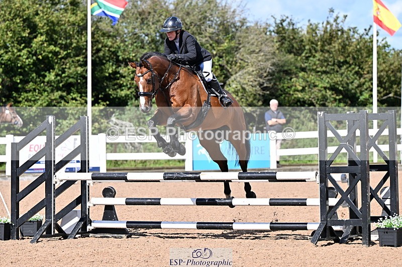 240912A-114043-01242 - Cls 9 Snr Discovery and 1m Open