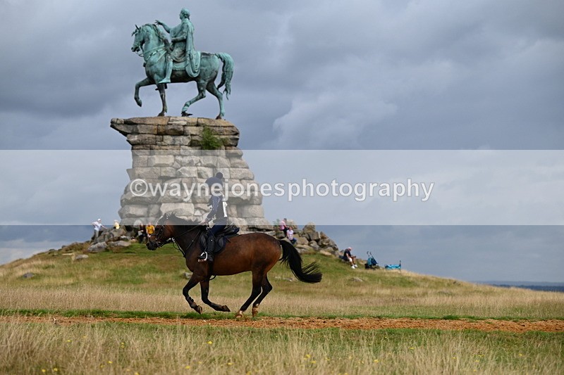 DSC_4710 - Time at Statue 11:10 to 11:42
