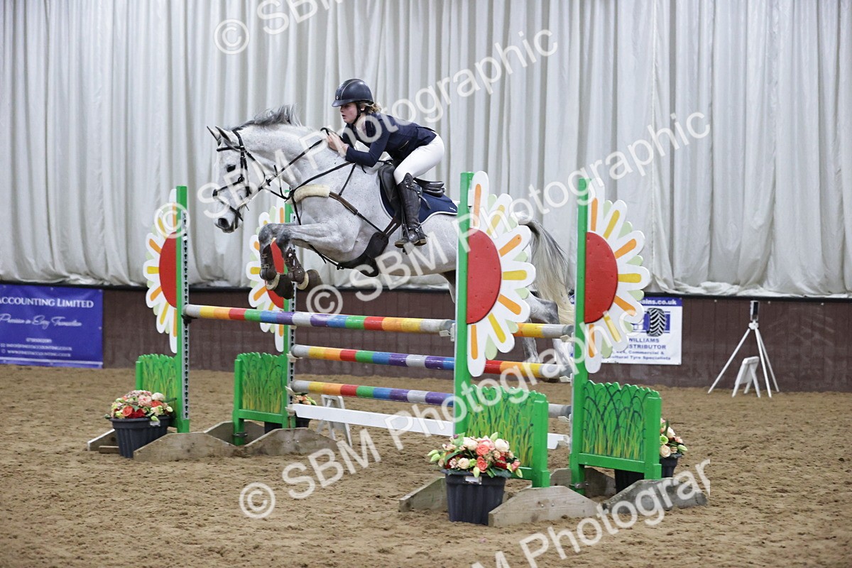 SBM_001159 - Class 4 - Senior Newcomers/ 1.10m Open