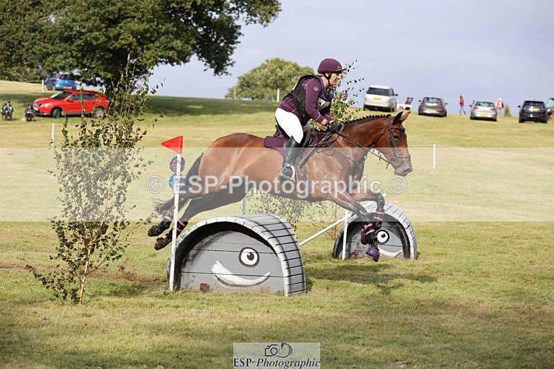 240825X-170718-37862 - 80cm XC 16.30 to 17.30