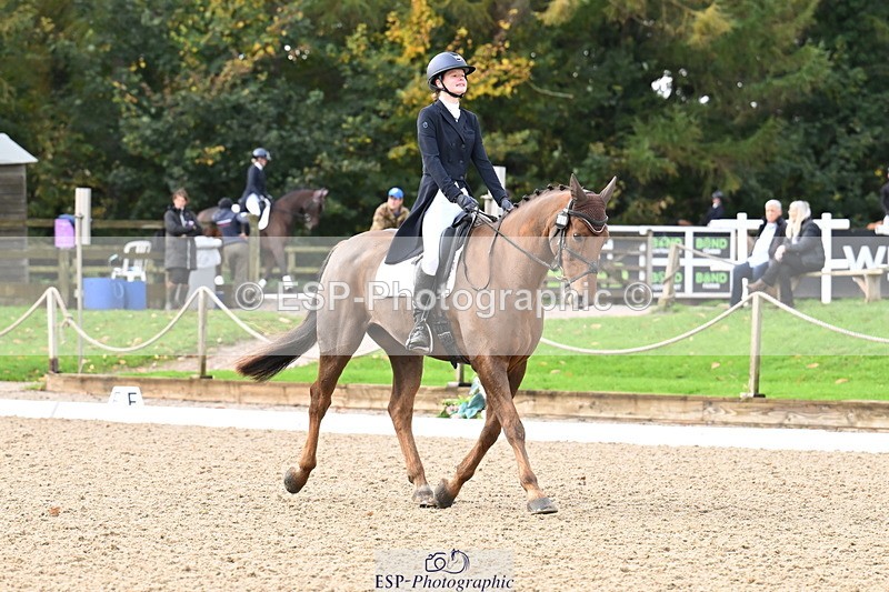 251023A-095039-01334 - B-124-Sophie.Lamb