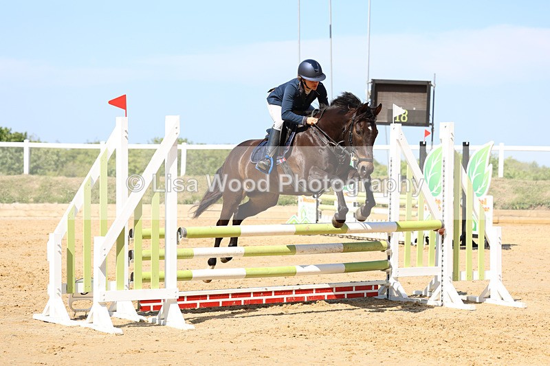 3E7A5708 - Class 4: Senior BN/90cm open