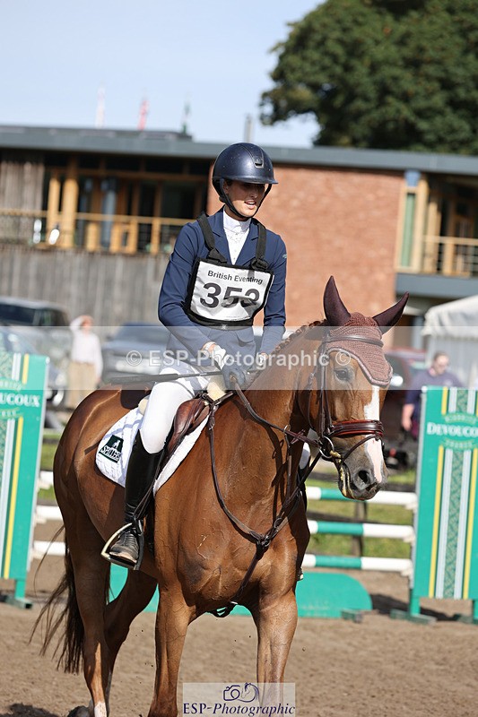 240804-093528-10174 - 353-Maja_Hullah-ORANJE_SPR