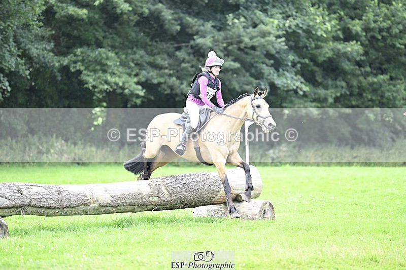 240804-162927-17976 - 619-Fiona_Lewis-BALLYANNY_BUTTONS