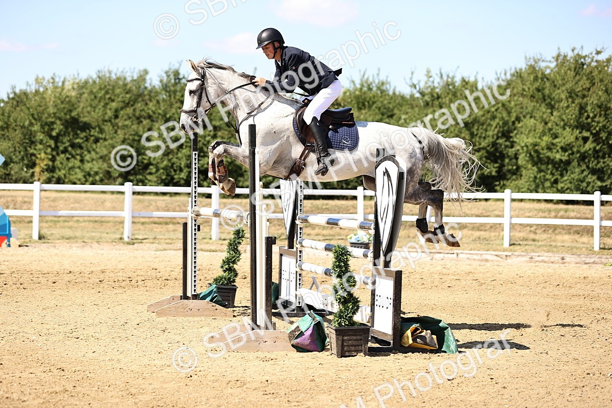 SBM_015272 - Class 16 - Senior foxhunter - 1.20m Open