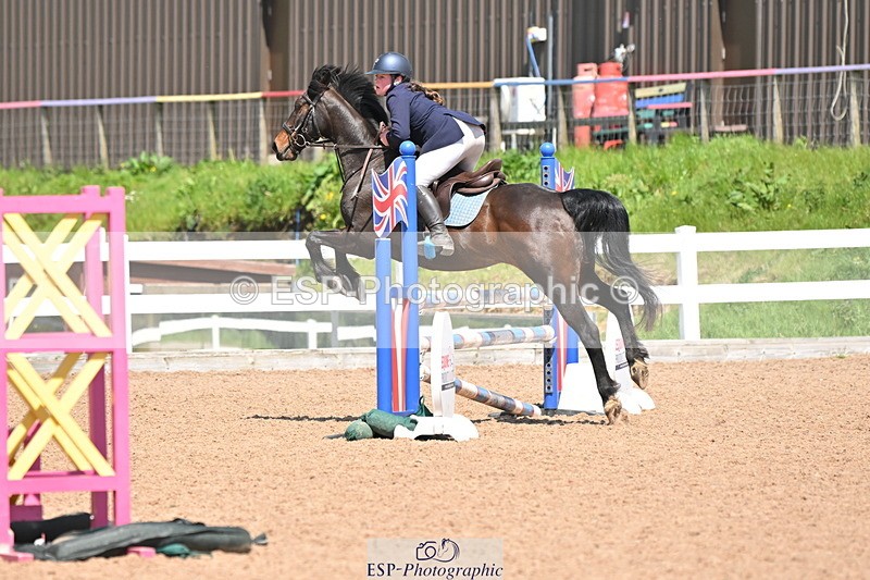 240504A-134317-02095 - Cls 20 & 21 Club & Schools 1m