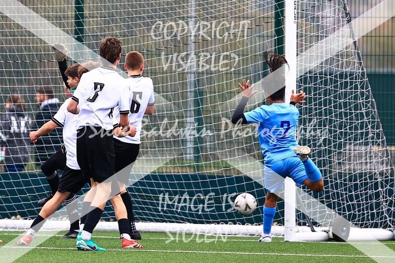 1DX30806 - 2025-10-12 FC Abbey Meads U15 Blue V Hungerford Town Juniors U15 Black