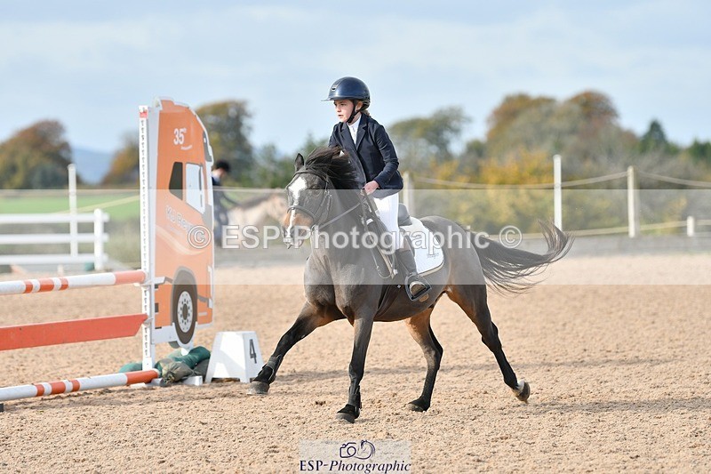 251026-121323-02816 - Cls 23+24 80cm Club and Schools