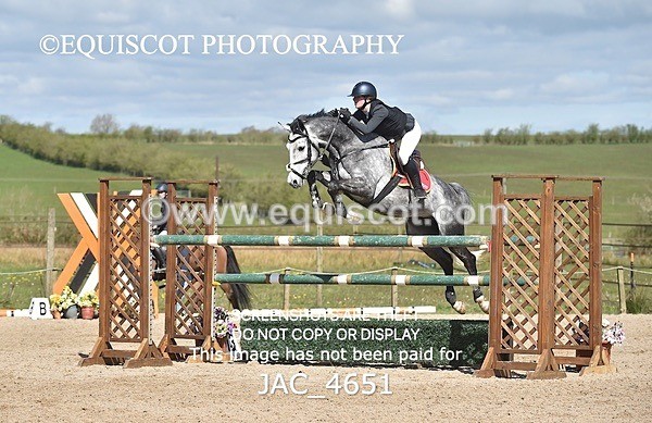 JAC_4651 - CLASS 11 SAT Andrew Hamilton Coach, RHS Foxhunter Championship Qualifier