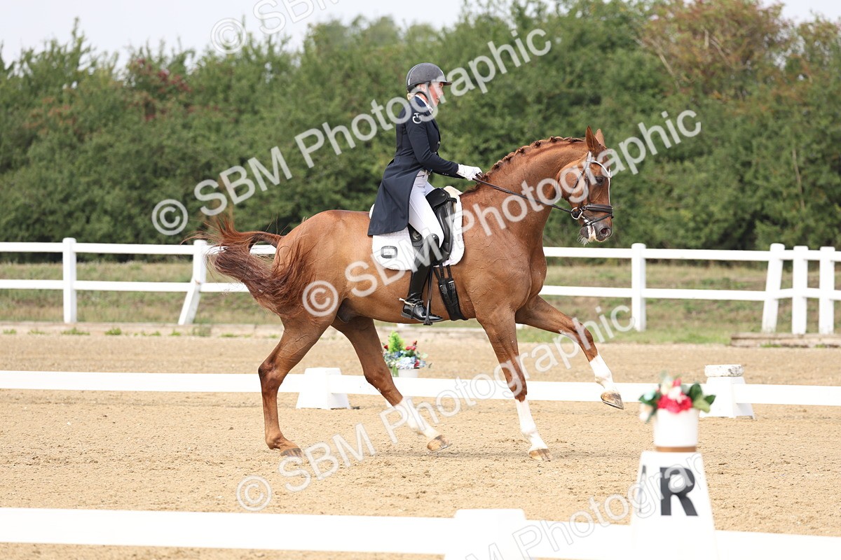 SBM_007215 - Class 9 - FEI INT I - 13.37-14.33